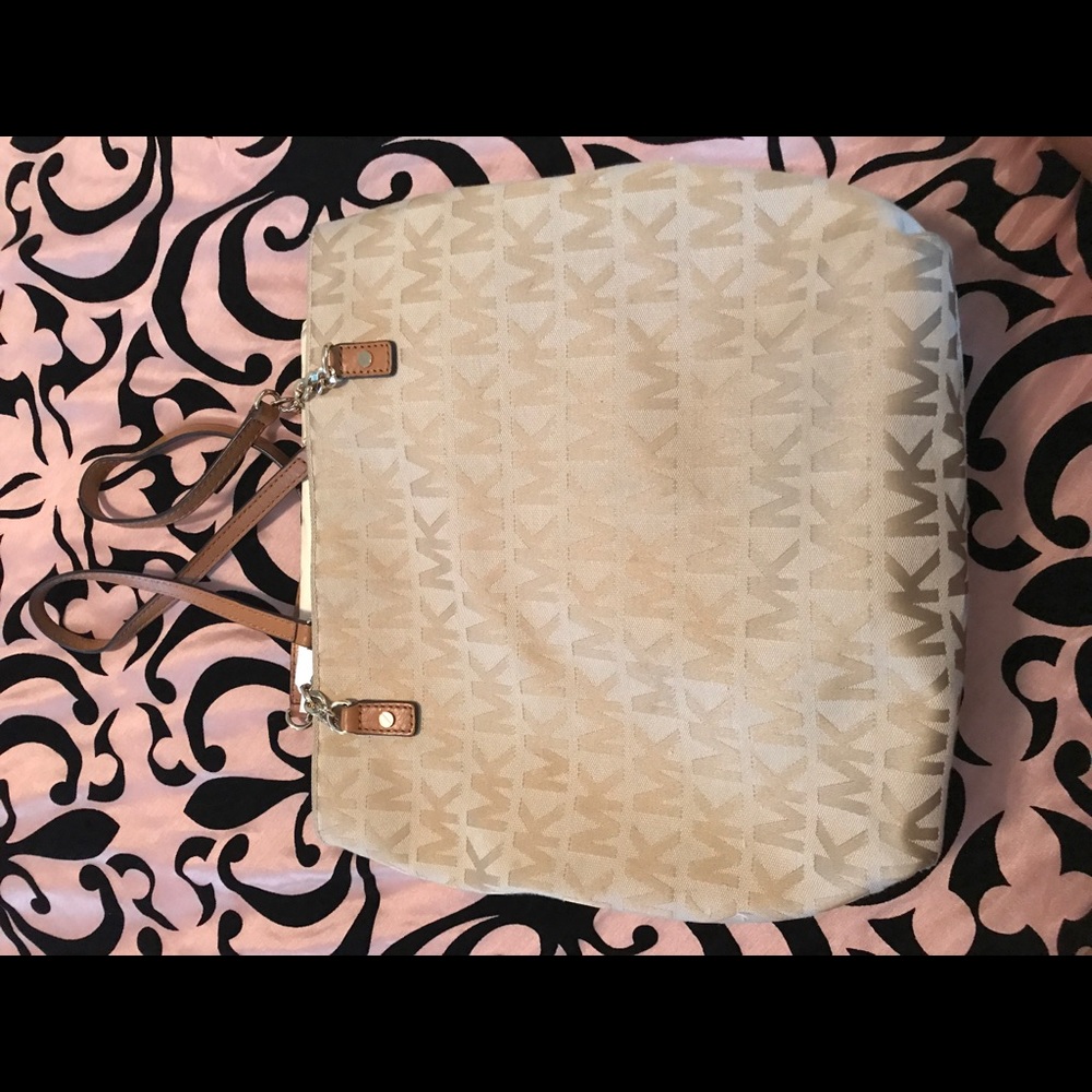 Michael Kors bag