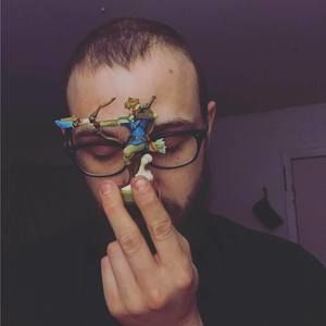 Meet your Posher, Adam