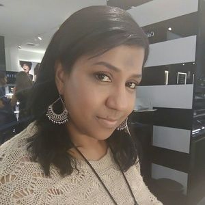 Meet your Posher, Daysi