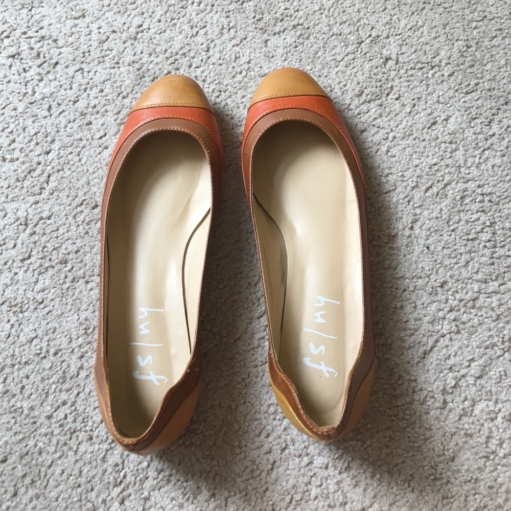 FS/NY orange, beige, brown flats- size 8