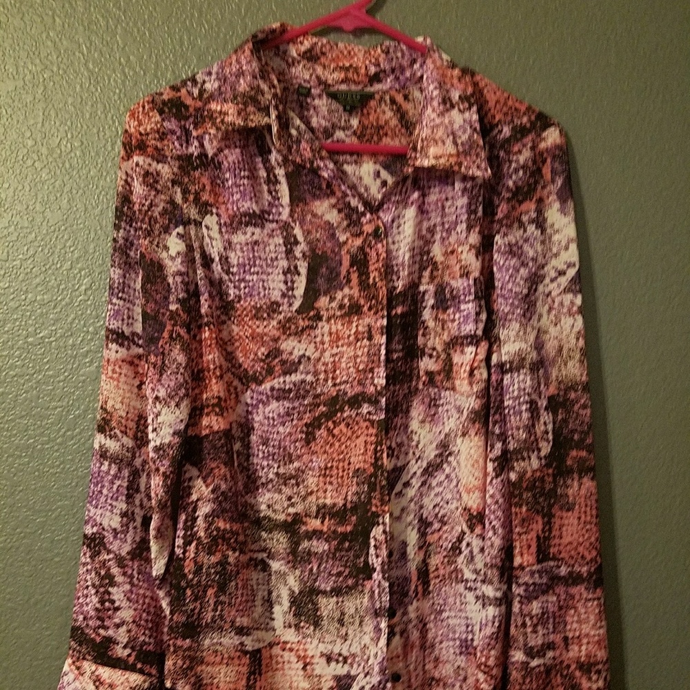 Like new Guess button down blouse