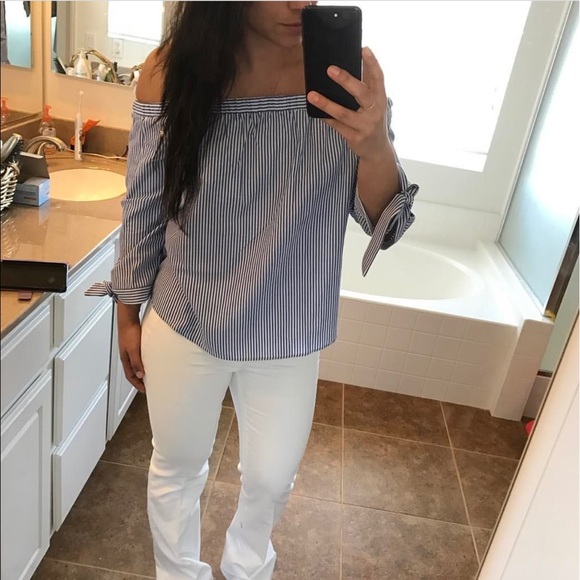 Off The Shoulder Top - Picture 2 of 2