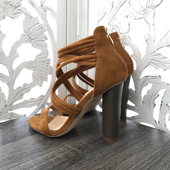Camel Front Cross Straps High Heels - Picture 7 of 7