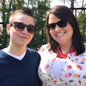 Meet your Posher, Hol