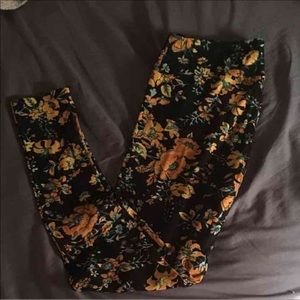Lularoe TC Floral Leggings