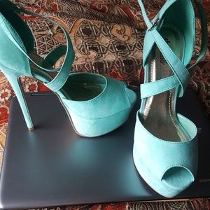 Platform peep toe heels