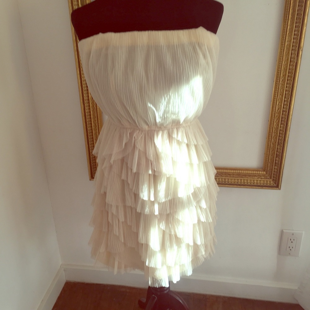 NWT bcbg ruffle strapless dress