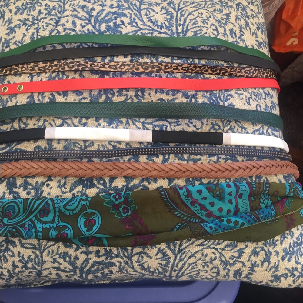 Bundle of belts.