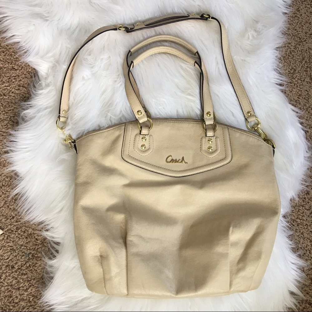 Price drop!!! Coach purse