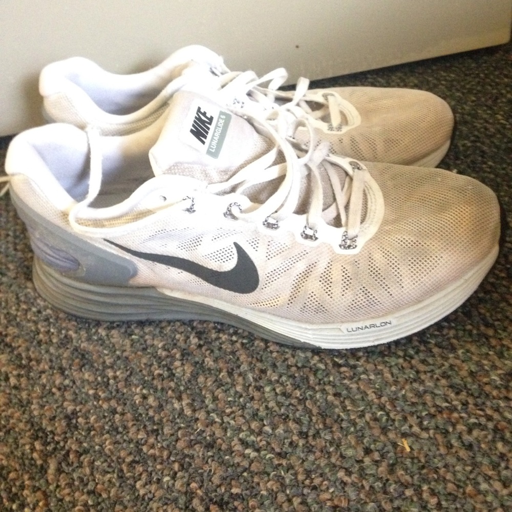 Nike women's 8.5 lunarglide running shoes