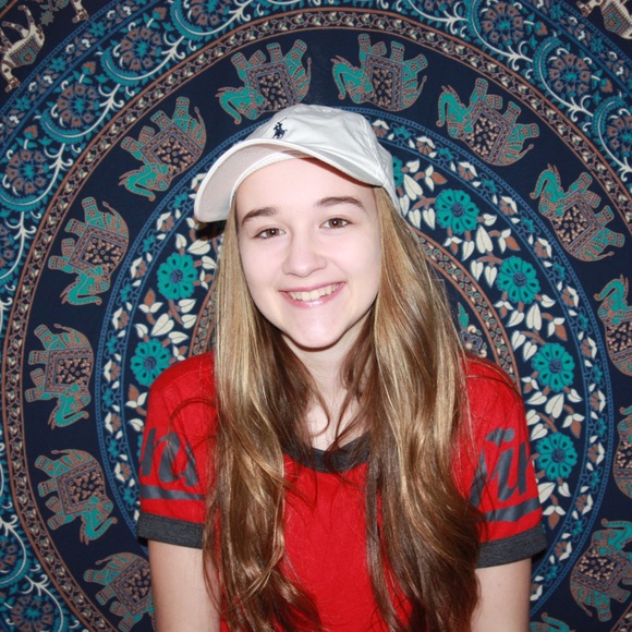 Meet your Posher, Julia - Picture 1 of 1