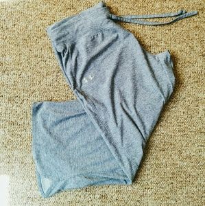 Clearance! Under Armour heat gear capris