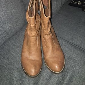 X-Appeal Brooks style boots