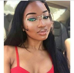 Meet your Posher, Leslie