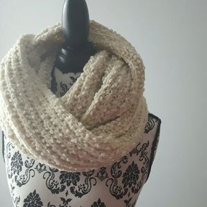 Nwot infinity scarf