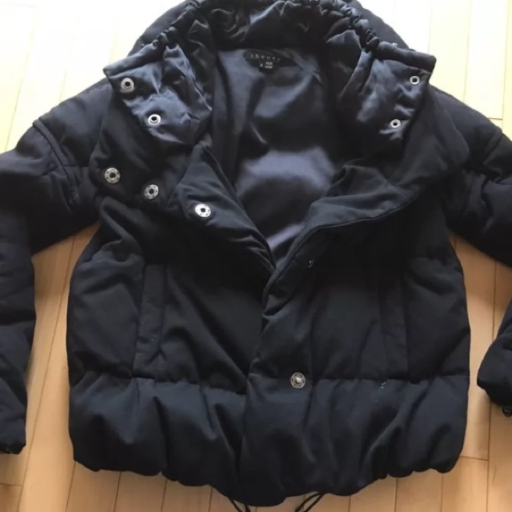 Theory puff black jacket Sz P high neckline