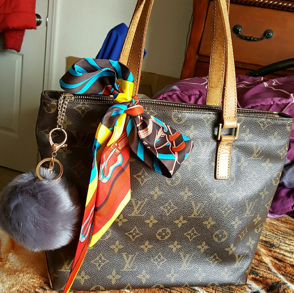 Authentic Louis Vuitton Cabias Piano