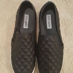 Steve Madden slip ons