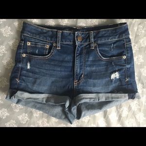 American Eagle size 8 jean short!