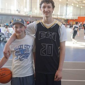 Meet your Posher, Hunter