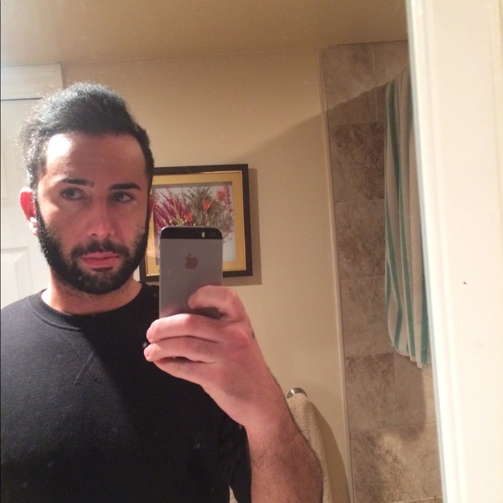 Meet your Posher, Avi