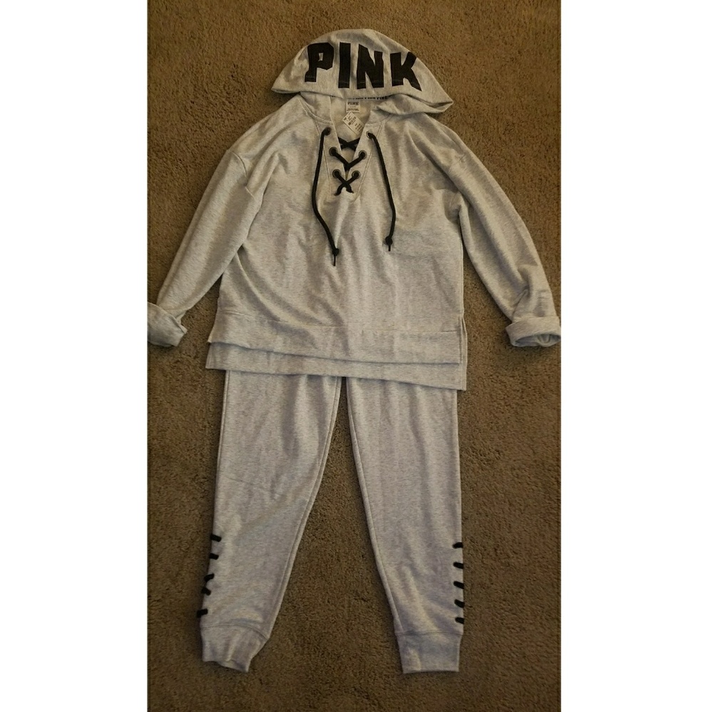 NWT size MEDIUM PINK VS