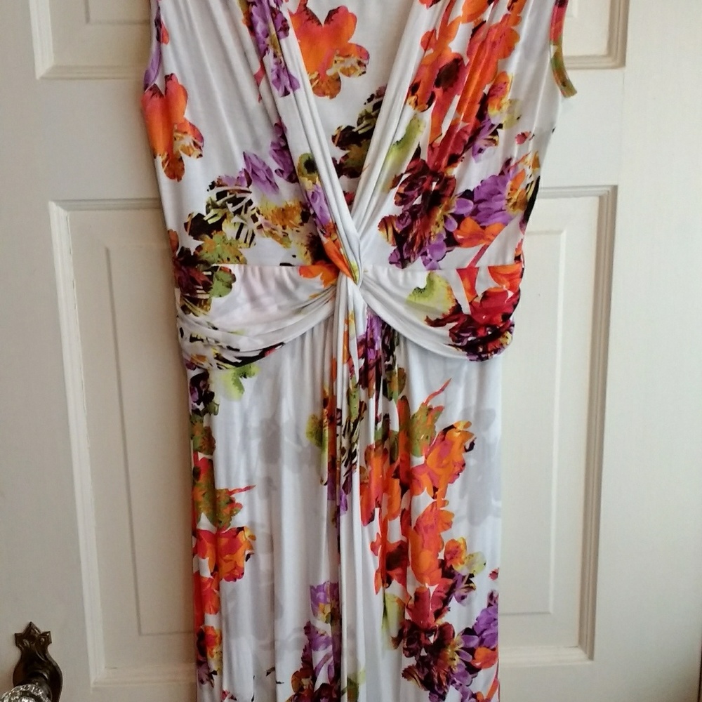 Nursing dress sz M