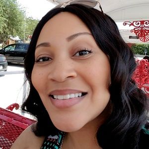 Meet your Posher, Laquita