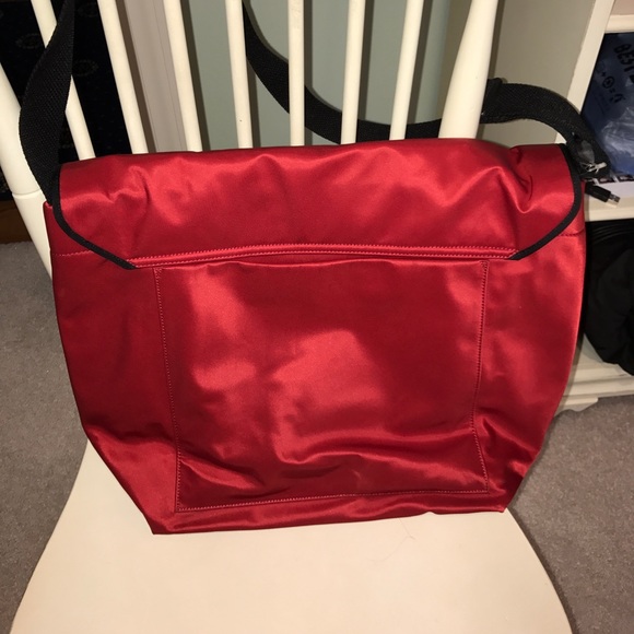 KATE SPADE red medium size messenger bag - Picture 3 of 3