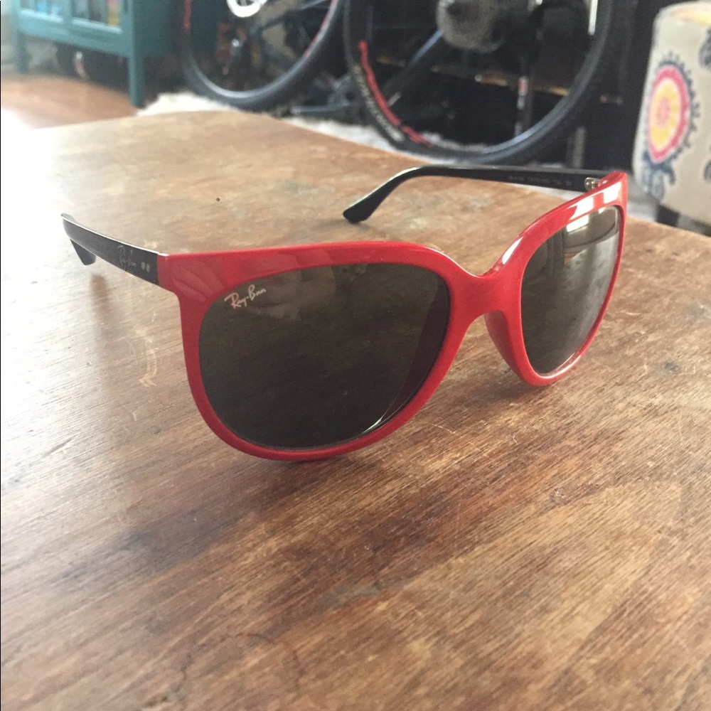 Red and Black Ray Bans Cats NWOT