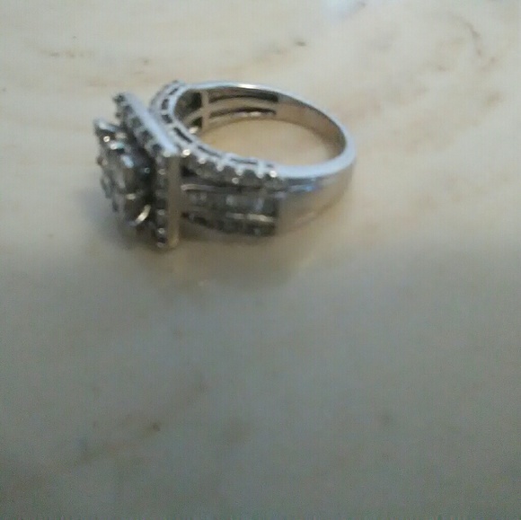 Engagement Ring - Picture 2 of 8