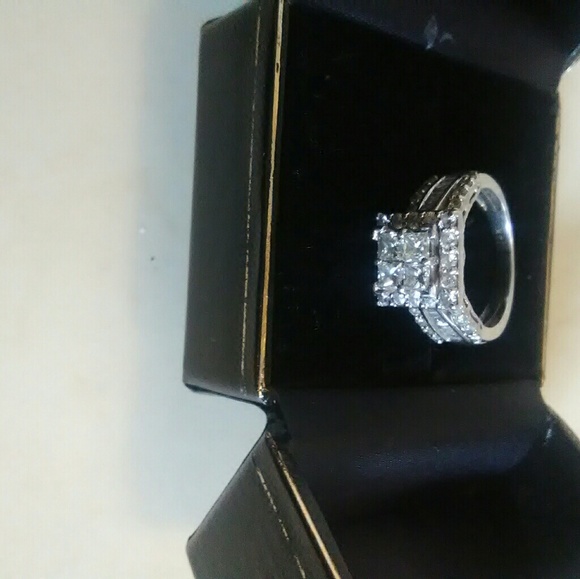 Engagement Ring - Picture 7 of 8