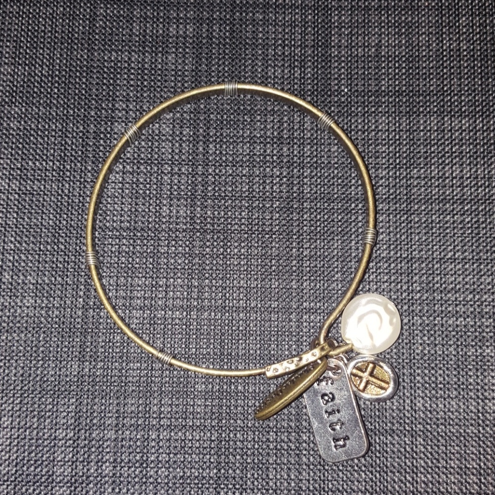 SOLD Plunder Design Fiona Bracelet