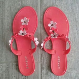 Sandals with flowers