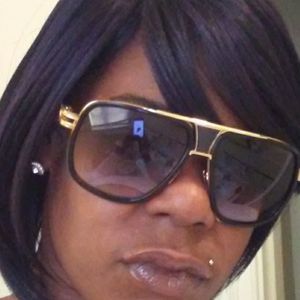 Meet your Posher, Tania