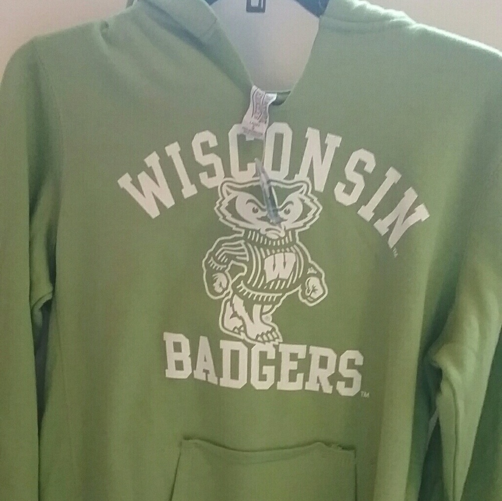 Wisconsin Badgers sweatshirt