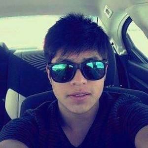 Meet your Posher, Efren