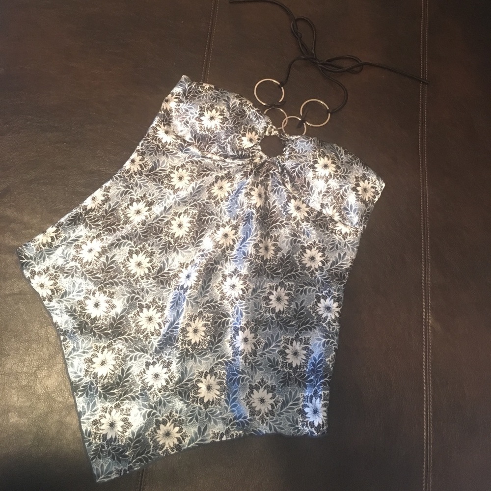 🏚💵 Three Pink Hearts - Dressy floral halter top