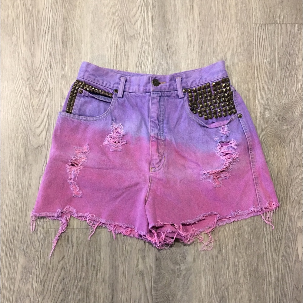 Studded high-waisted shorts