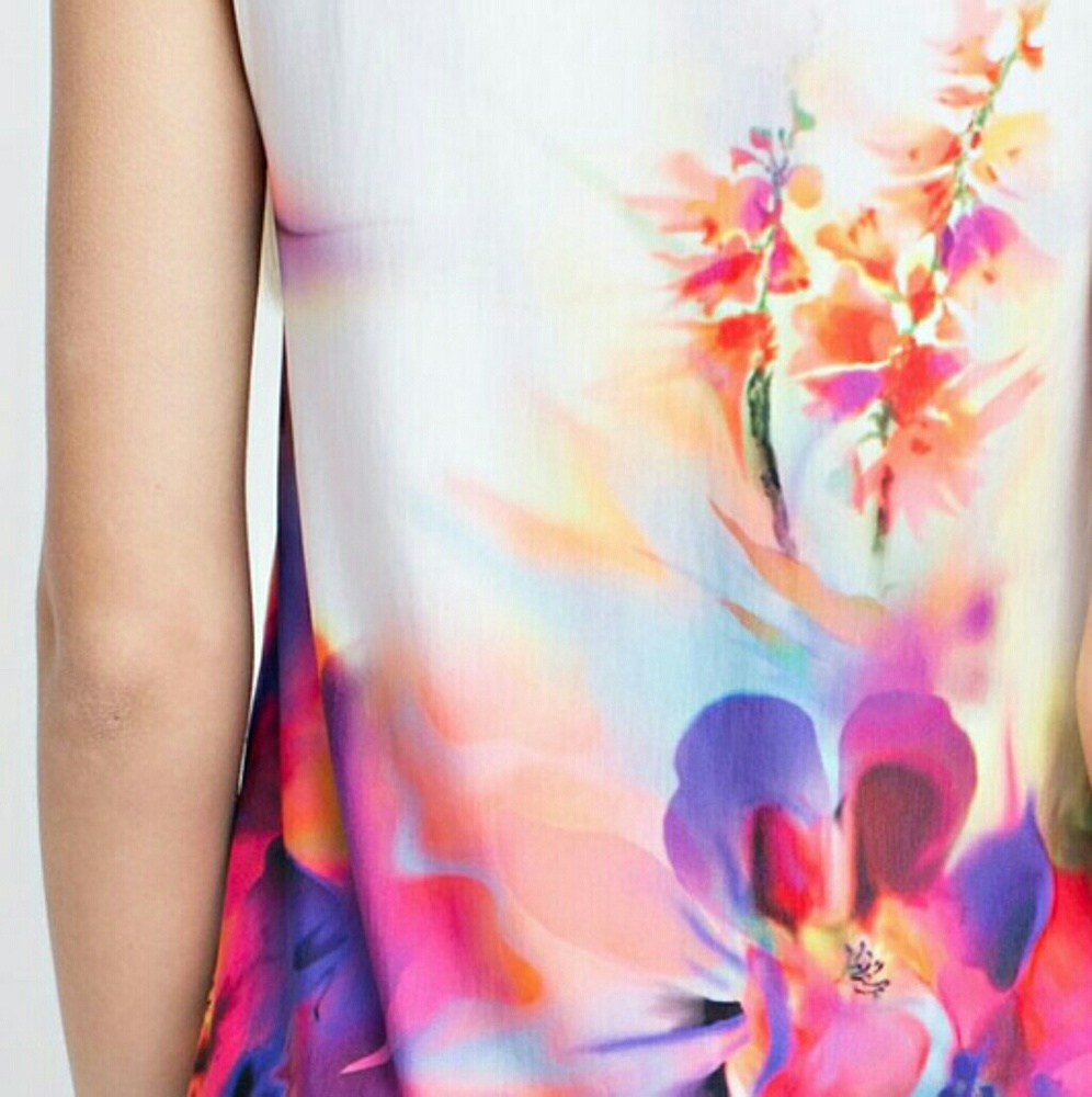 SALE Watercolor Top - Picture 4 of 4