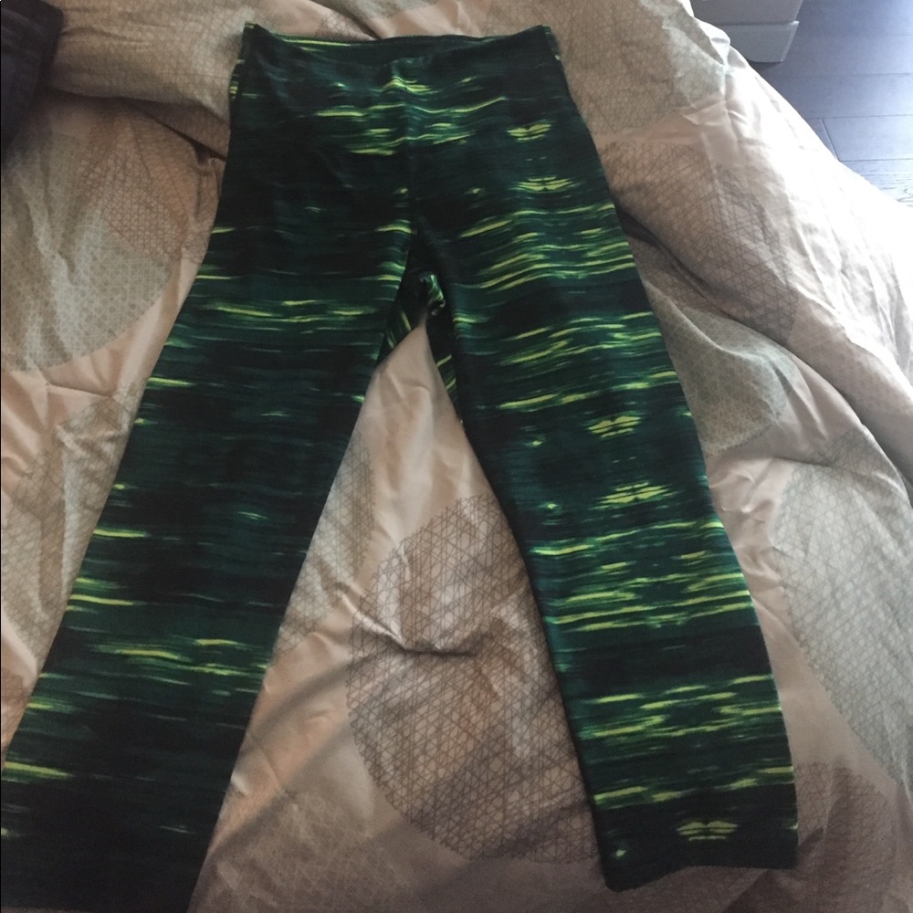 Old Navy Active Neon Crop