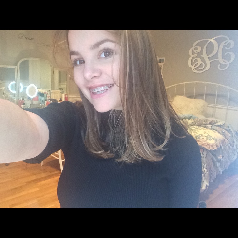 Meet your Posher, Eleni