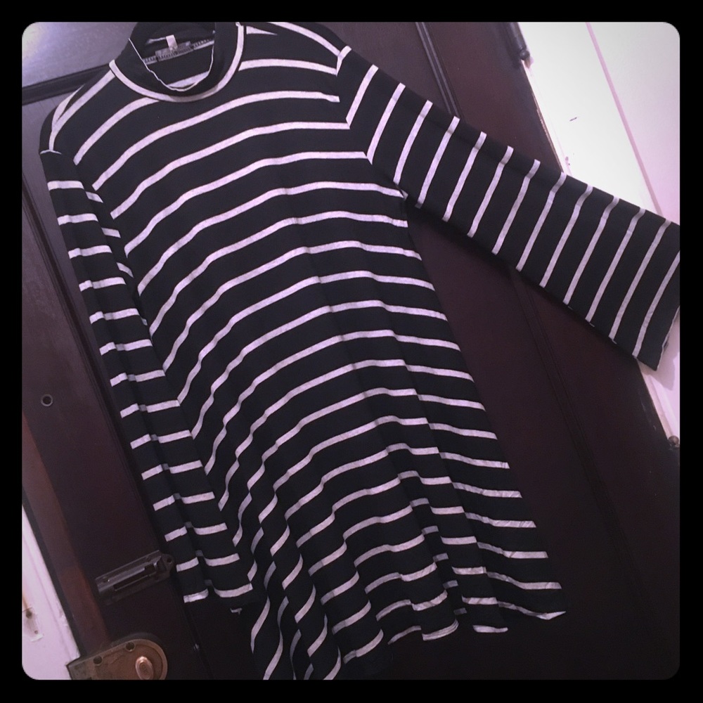 Black & Grey Flute Sleeve Swing Dress