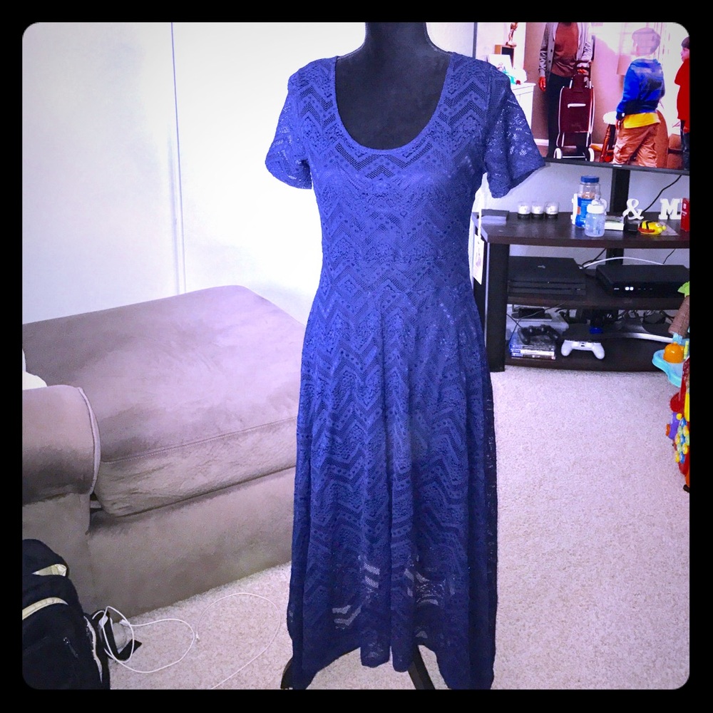 Maternity Jessica Simpson dress