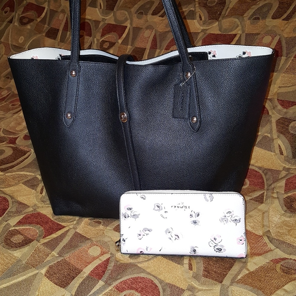 Coach bramble rose market tote set