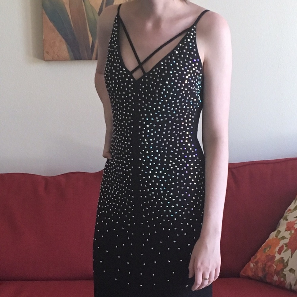 Stunning formal dress.