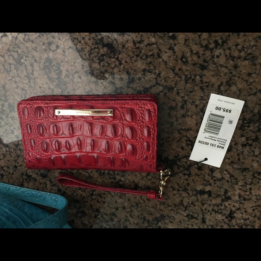 Brahmin wallet