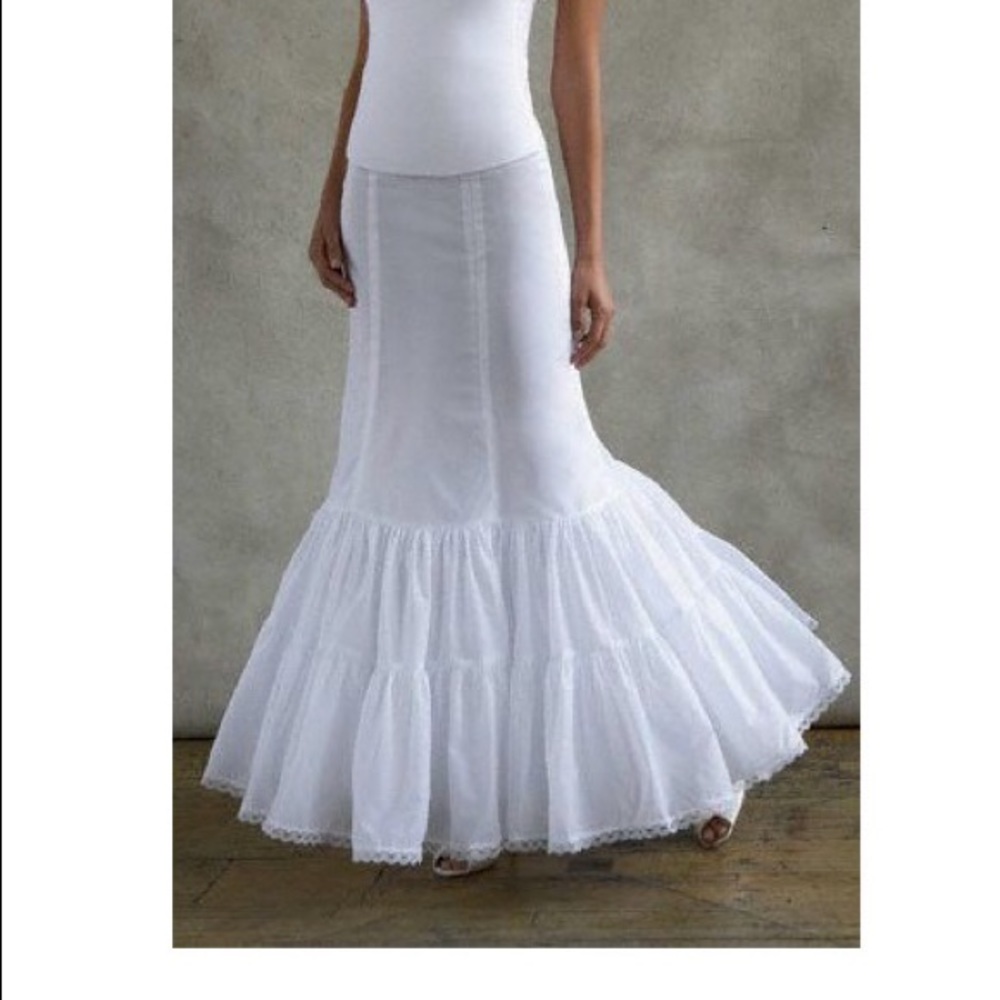 Fit and flare Slip