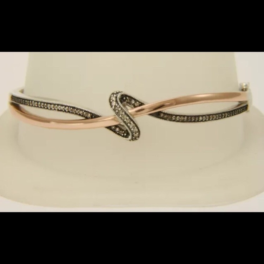 Stunning Helzberg Diamond Bangle
