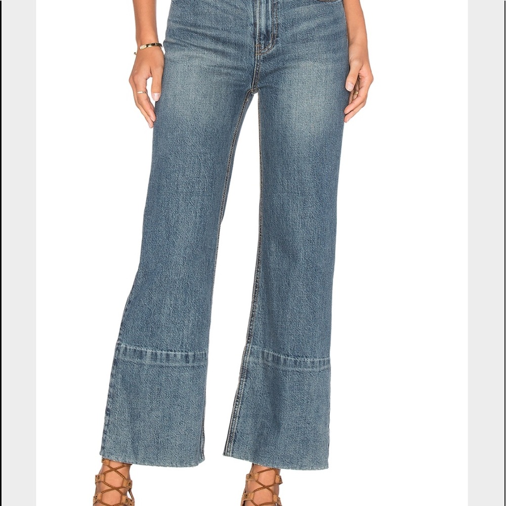 ⭐️⭐️FINAL PRICE⭐️⭐️Free people Bellbottom jeanNWOT